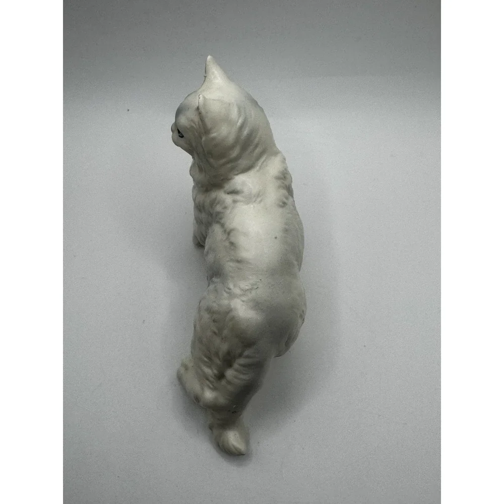 Vintage White Persian Cat figurine Blue eyes